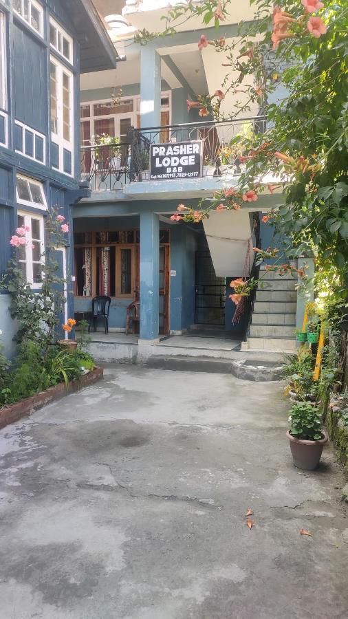 The Prasher Lodge Mall Road Manali المظهر الخارجي الصورة