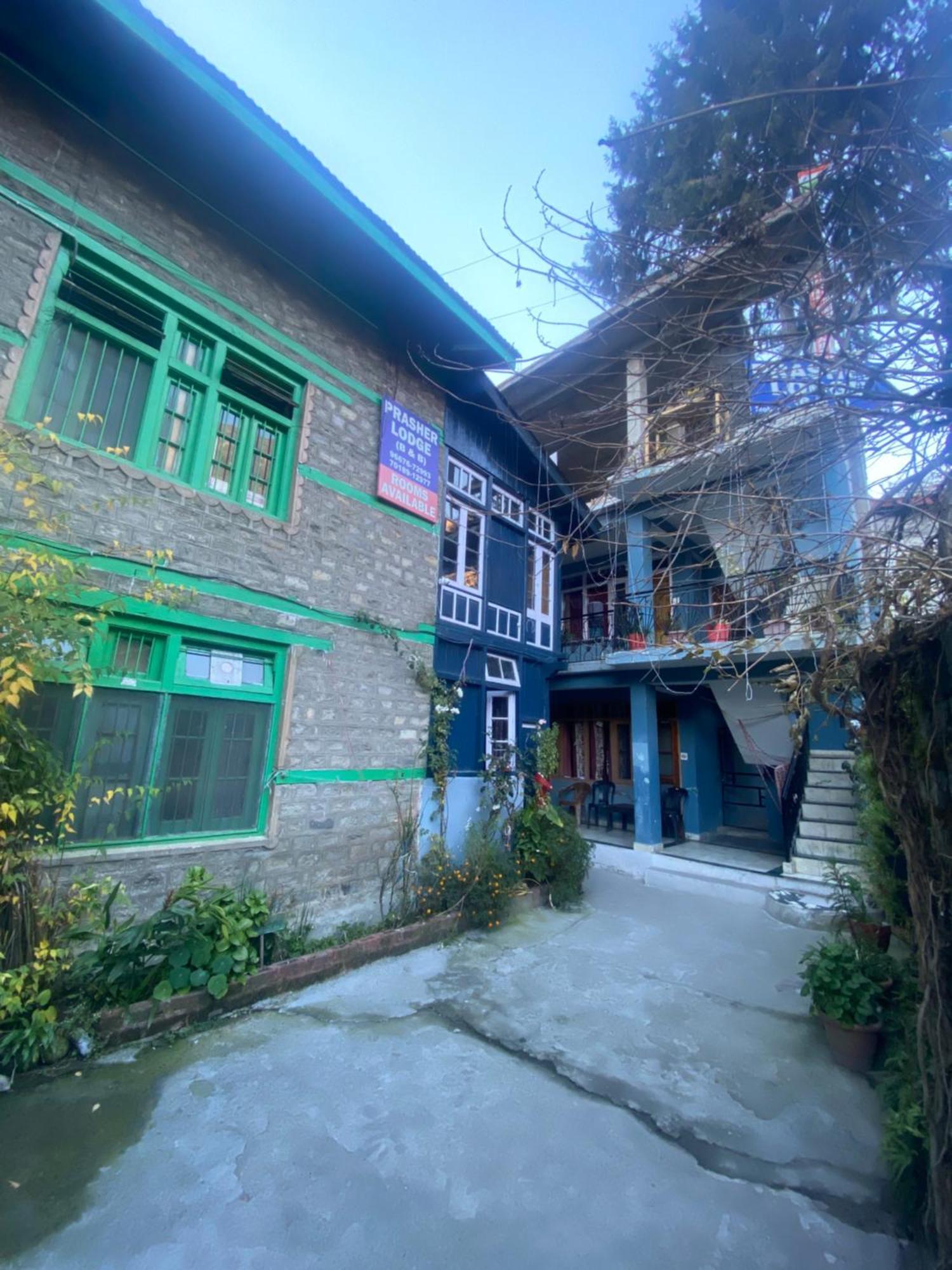 The Prasher Lodge Mall Road Manali المظهر الخارجي الصورة